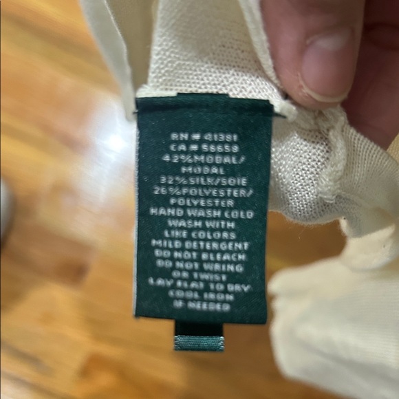 Ralph Lauren Cream Long Sleeve part silk V-Neck Top - Picture 3 of 4